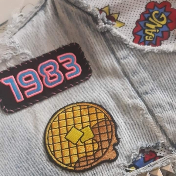 SOLD @MARKET! Vintage Levi's Stranger things red tag custom vest! Hollywood! - Picture 2 of 15